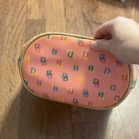 Dooney & Bourke Peach and Beige Shoulder Bag - Picture 6 of 7